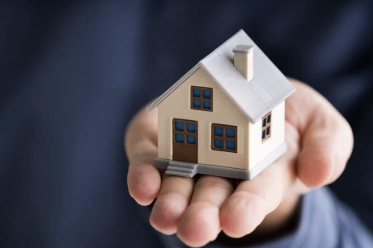 Sul fronte politico, la questione dell’IMU continua a essere al centro del dibattito. Il Ministero dell’Economia ha più volte sottolineato l’importanza di una riforma