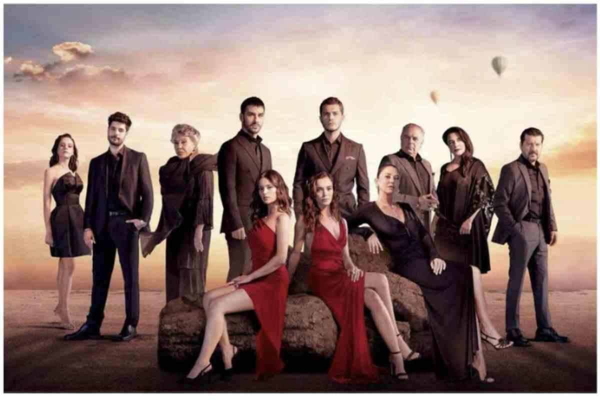 Dopo sette mesi di appassionanti intrecci e drammi familiari, la dizi che ha conquistato la prima serata della rete ammiraglia Mediaset