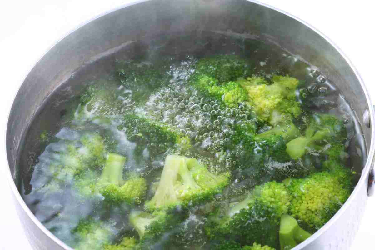 eliminare i cattivi odori in cucina : i rimedi che funzionano